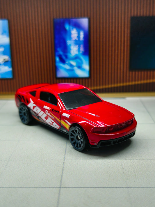 Hot wheels 2010 Ford Mustang GT