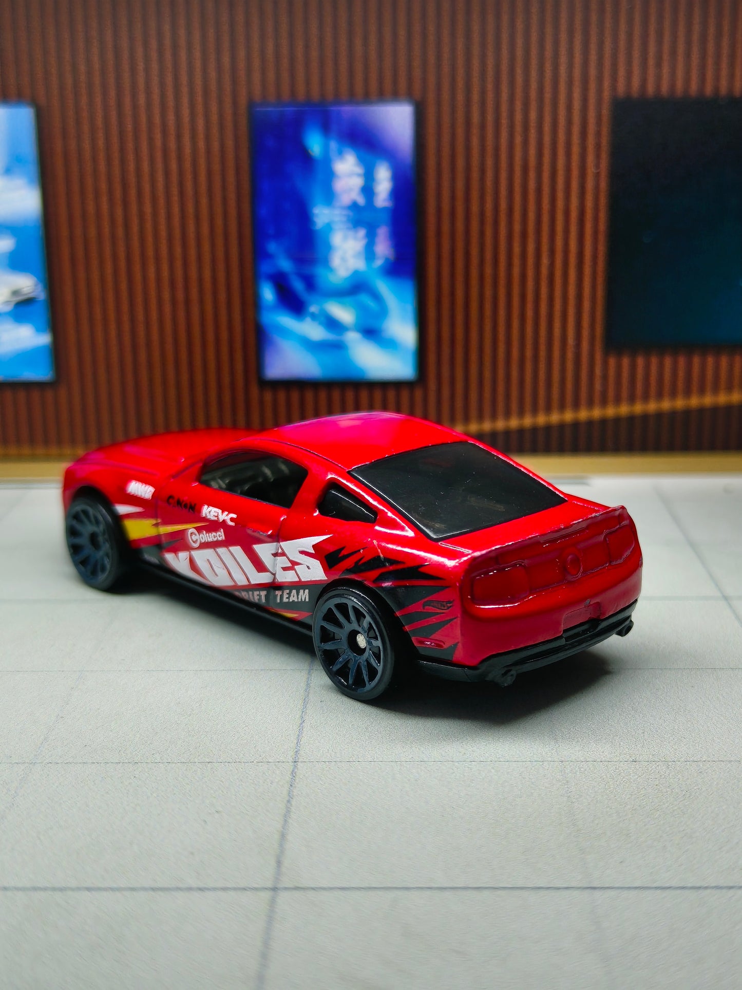 Hot wheels 2010 Ford Mustang GT