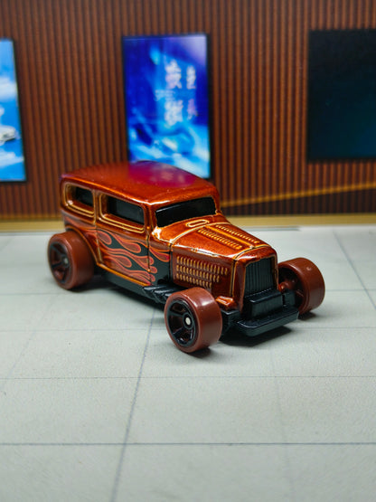 Hot wheels Midnight Otto