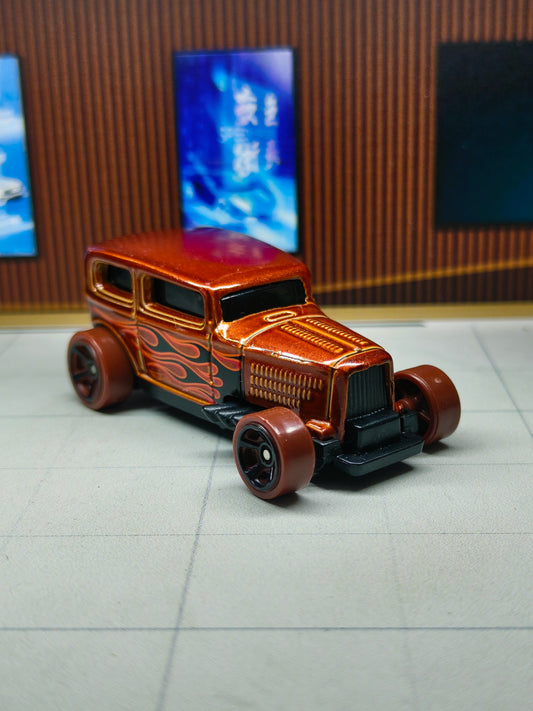 Hot wheels Midnight Otto