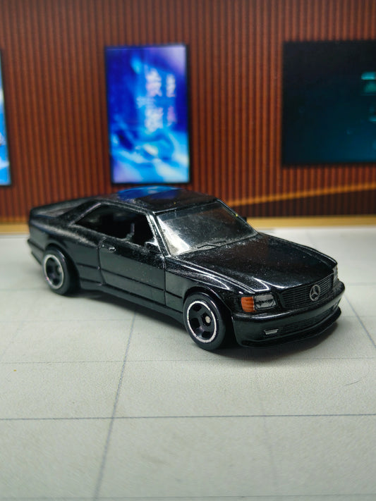 Hot wheels '89 Mercedes-Benz 560 SEC AMG