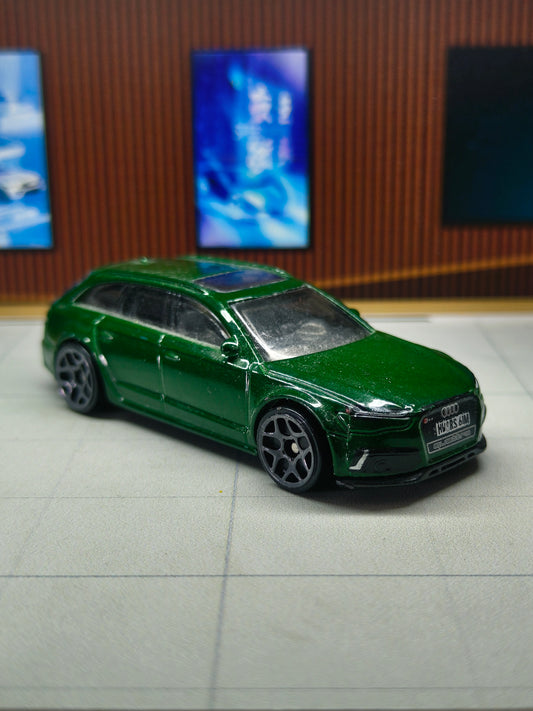 Hot wheels '17 Audi RS 6 Avant