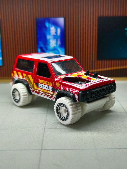 Hot wheels Nissan Patrol Custom