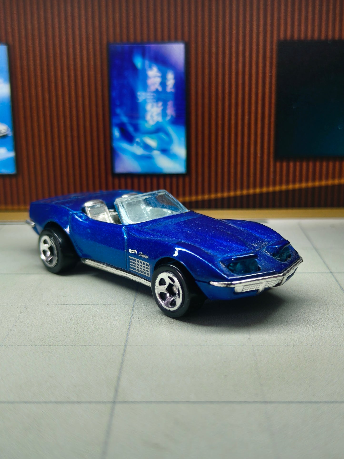 Hot wheels '72 Stingray Convertible