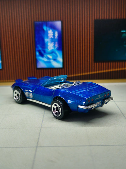 Hot wheels '72 Stingray Convertible