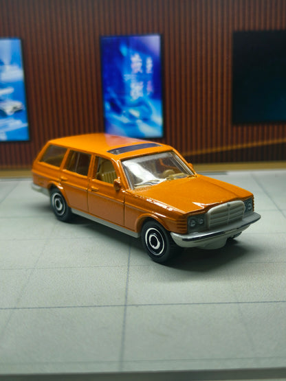 Matchbox Mercedes-Benz W 123 Wagon