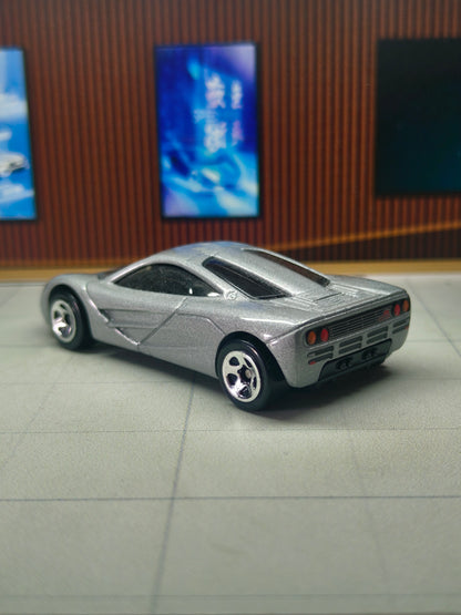 Hot wheels Mclaren F1