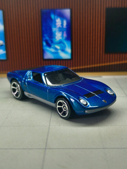 Hot wheels '71 Lamborghini Miura SV