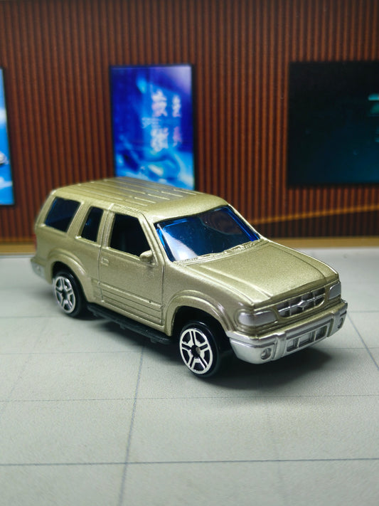Maisto Ford Explorer