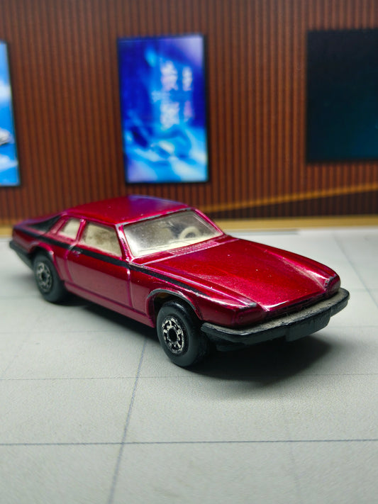 Mc Toy Jaguar XJ-S V12