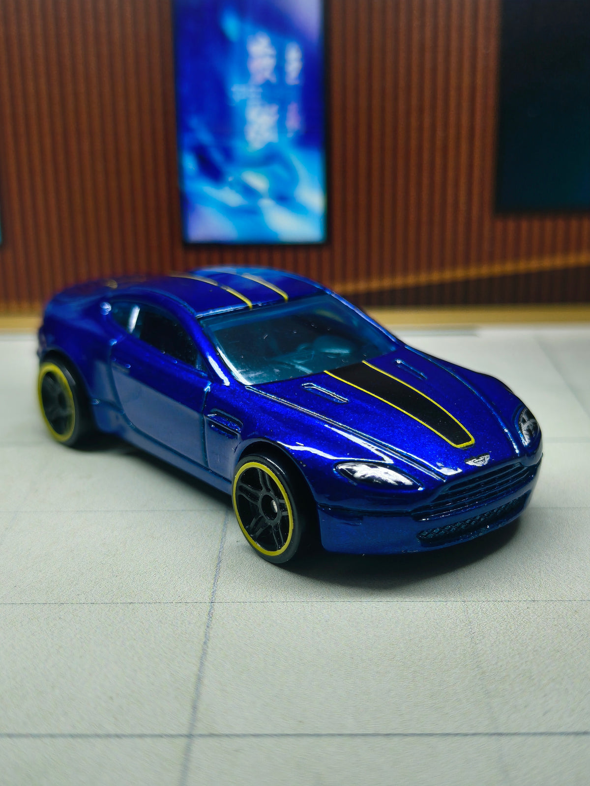 Hot wheels Aston Martin V8 Vantage