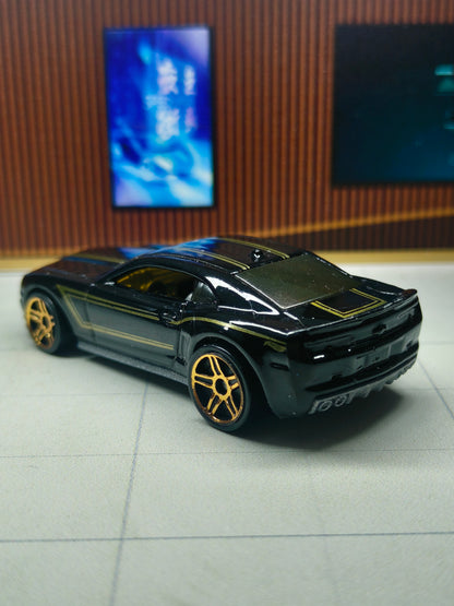 Hot wheels 2013 Chevy Camaro Special Edition