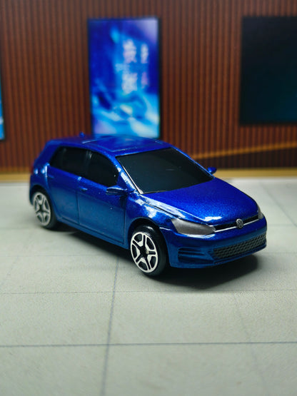 Motormax Volkswagen Golf GTi