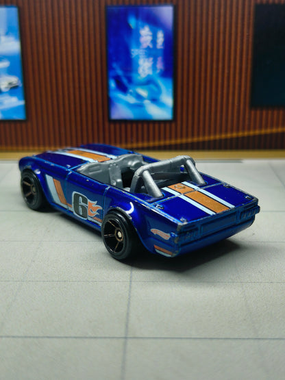 Hot wheels Triumph TR6