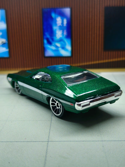 Hot wheels '72 Ford Gran Torino Sport