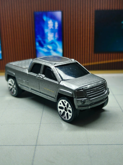 Maisto GMC Terradyne Concept