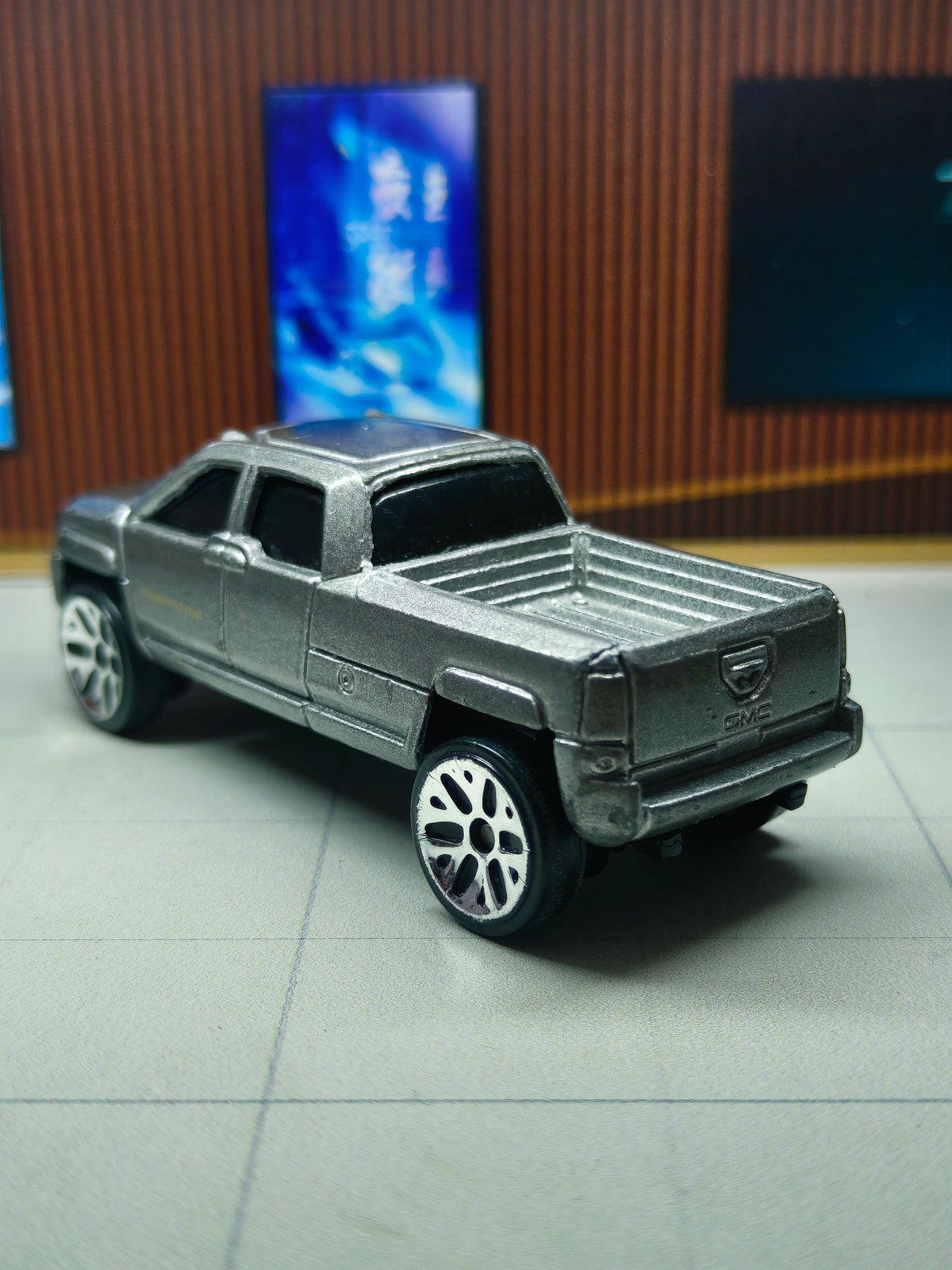 Maisto GMC Terradyne Concept