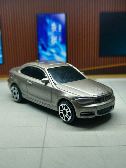 Maisto BMW 1 Series Coupe