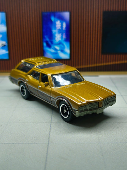 Matchbox '71 Oldsmobile Vista Cruiser