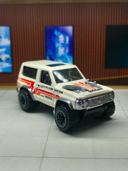 Hot wheels Nissan Patrol Custom