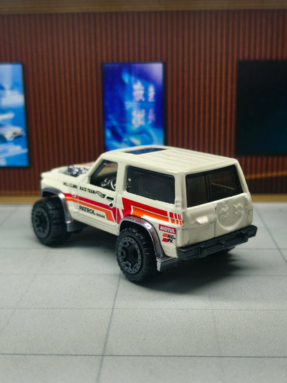 Hot wheels Nissan Patrol Custom