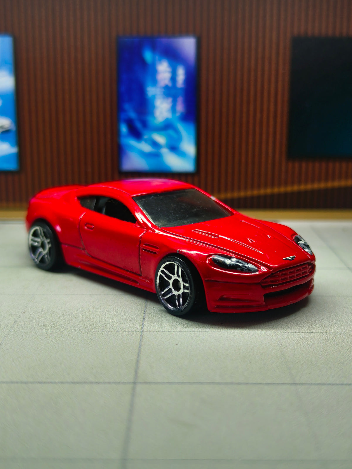 Hot wheels Aston Martin V8 Vantage