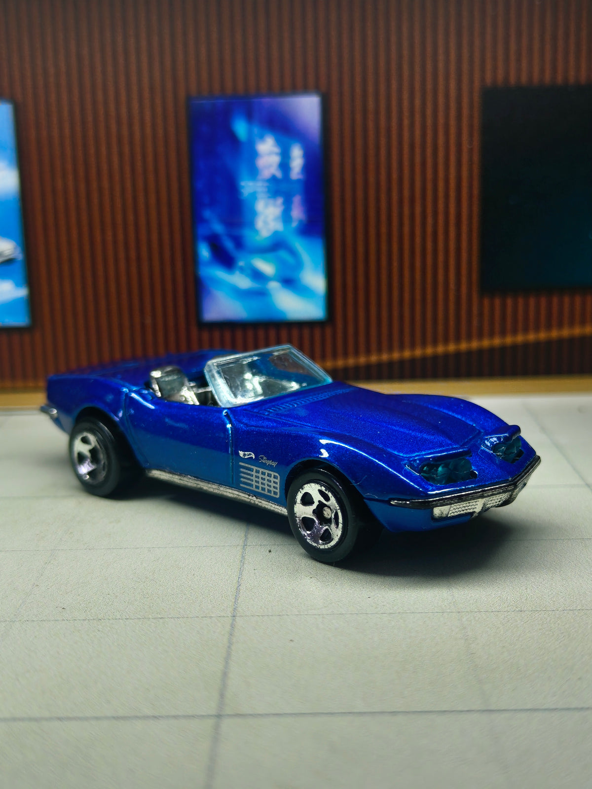 Hot wheels '72 Stingray Convertible