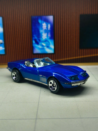 Hot wheels '72 Stingray Convertible