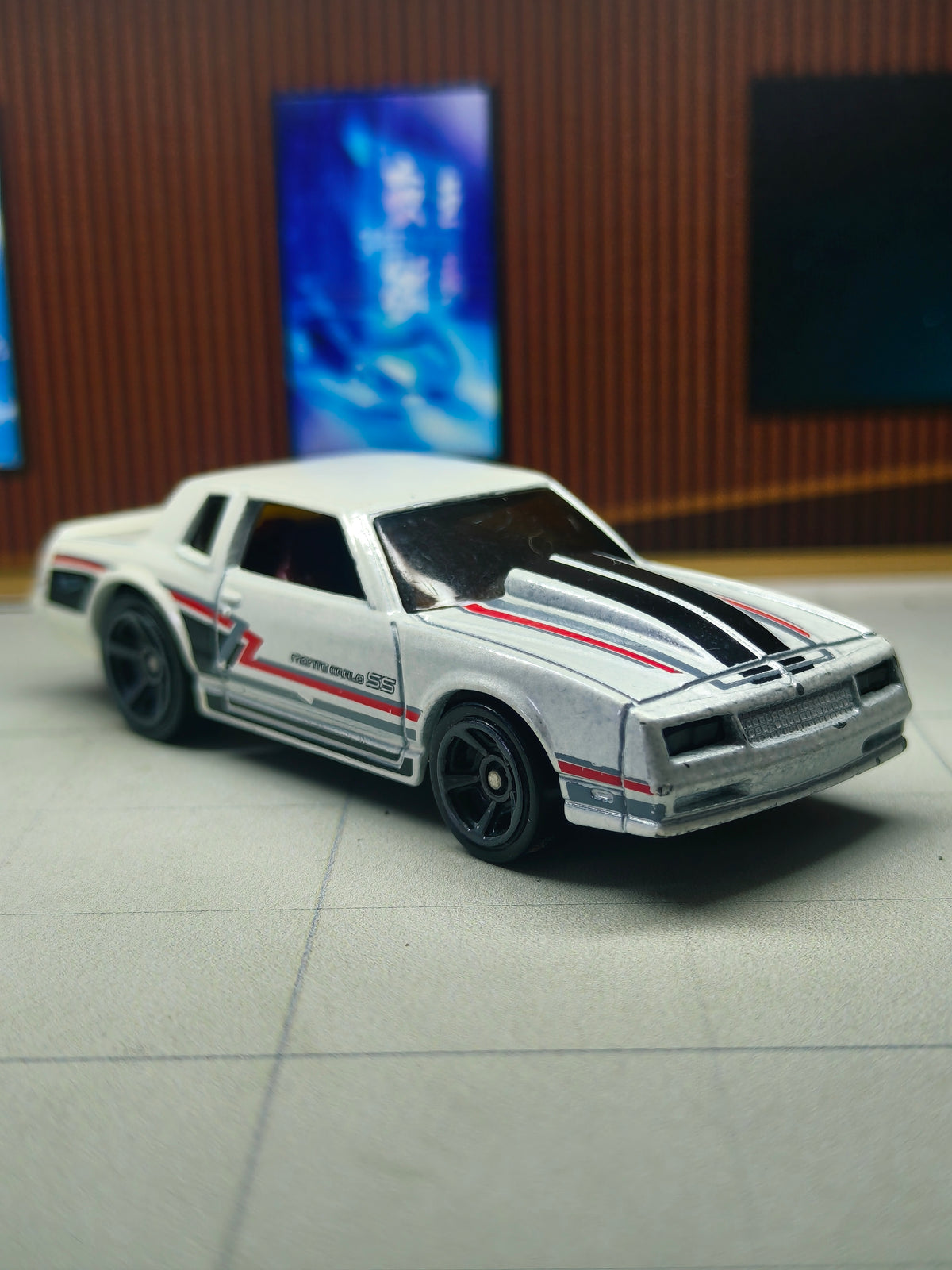 Hot wheels '86 Monte Carlo SS